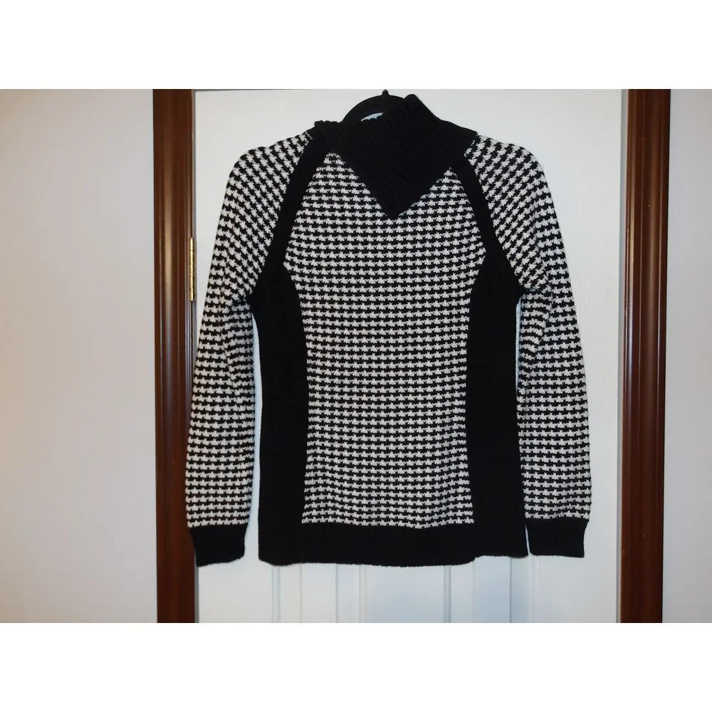 Liz Claiborne Houndstooth Mock Neck‎ Sweater Black White Pattern Knit Pullover